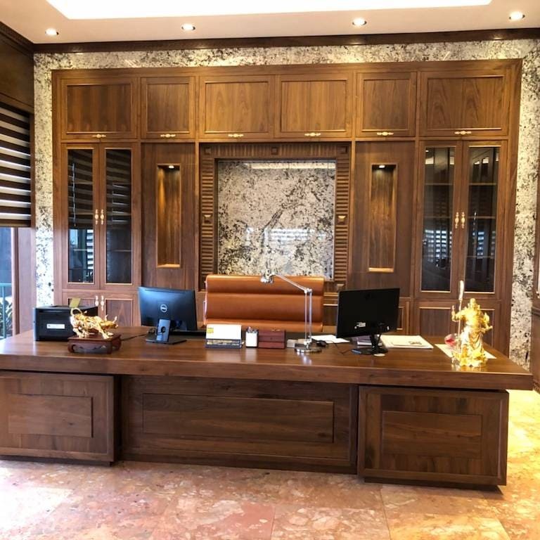 Sắp xếp bàn làm việc theo phong thủy