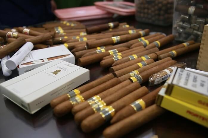 buon-lau-xi-ga-bi-xem-la-hanh-vi-vi-pham-phap-luat Buôn lậu xì gà bị xem là hành vi vi phạm pháp luật