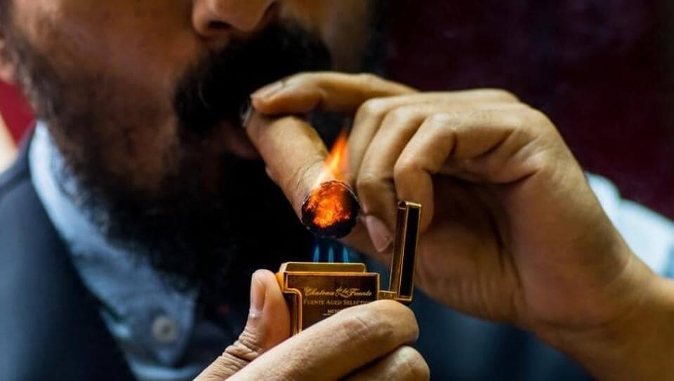 dau-hieu-nhan-biet-hut-xi-ga-bi-say Dấu hiệu nhận biết hút xì gà bị say