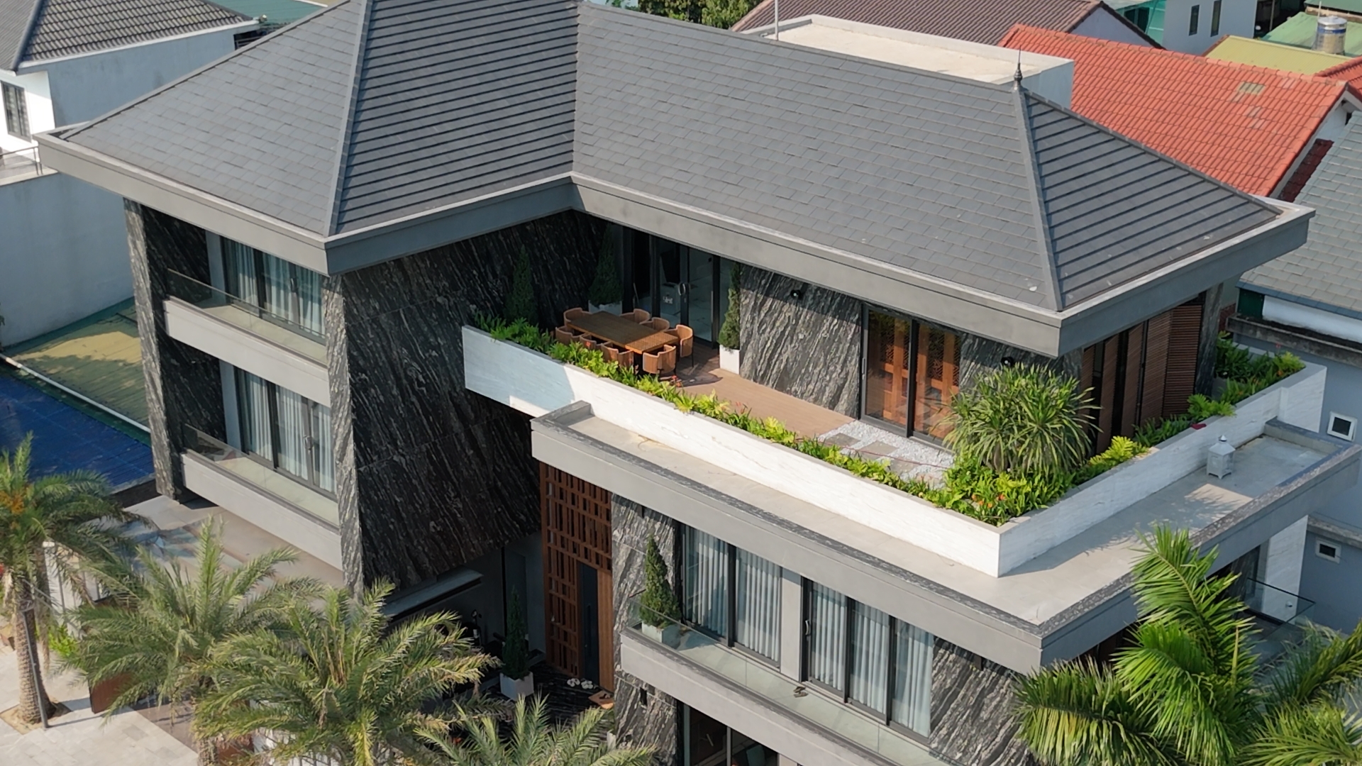 dji_20250424152840_0016_d-mp4-00_00_22_15-still001