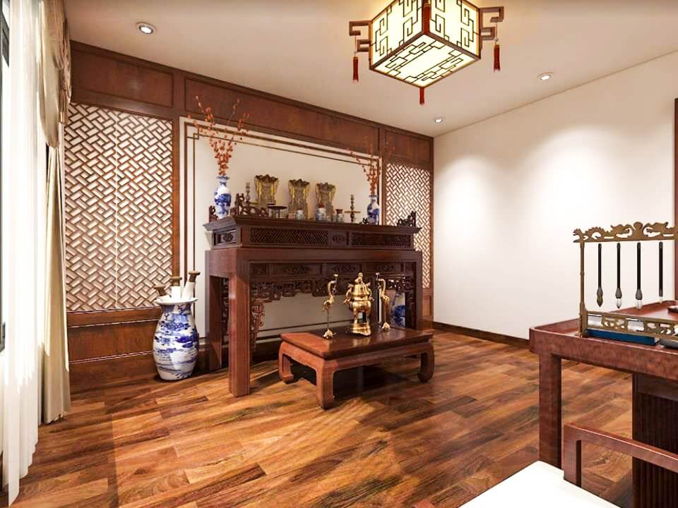 Phòng thờ trang nhã với bàn thờ gỗ, bình hoa sứ và đèn trần phong cách truyền thống.