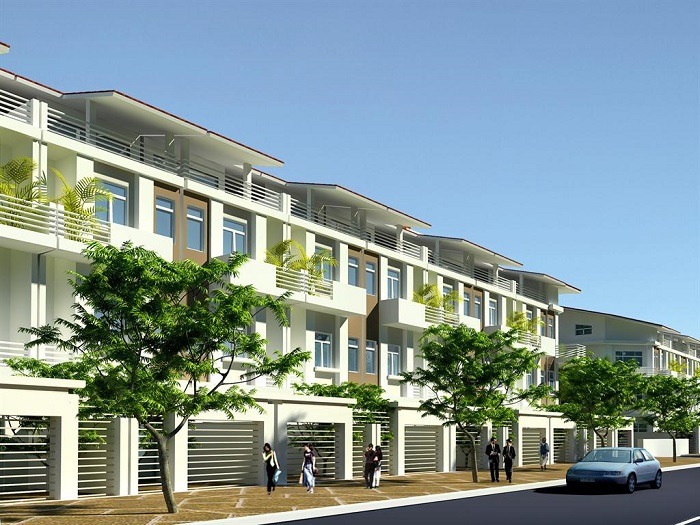 huong-nha-cho-tuoi-quy-dau Dãy nhà phố hiện đại với ban công, cây xanh và ô tô đỗ trước cửa dưới trời nắng.