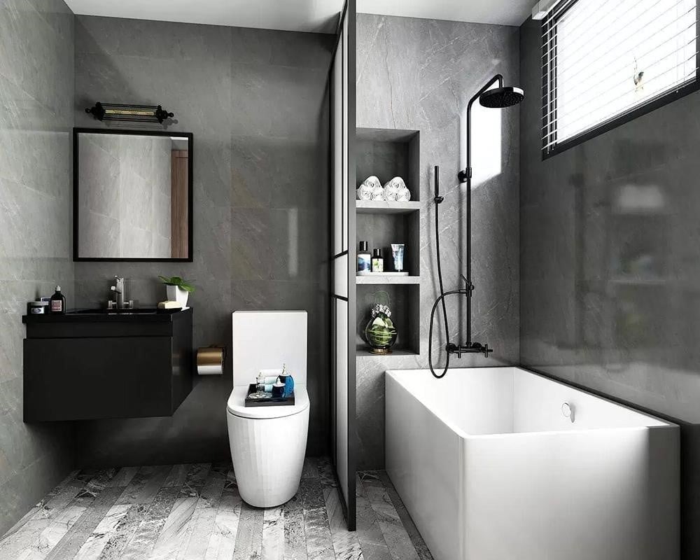 huong-nha-tam-nha-ve-sinh-cho-tuoi-quy-suu Phòng tắm hiện đại với bồn tắm trắng, vòi hoa sen đen và lavabo gương treo, ánh sáng tự nhiên qua cửa sổ.