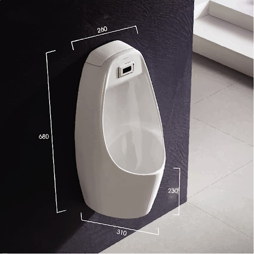 kich-thuoc-tieu-nam-cam-ung Bồn tiểu nam treo tường màu trắng với kích thước chi tiết, thiết kế hiện đại cho không gian vệ sinh công cộng.