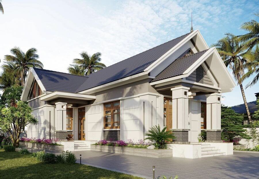 Biệt thự một tầng mái ngói hiện đại, vườn cây cọ xung quanh, bầu trời xanh tươi sáng.