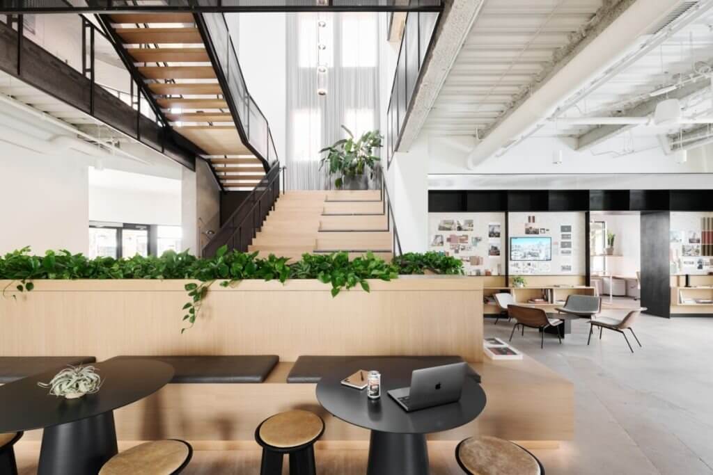 nguyen-tac-bo-tri-noi-that-trong-khong-gian-mo-dua-yeu-to-thien-nhien-vao-khong-gian-van-phong Nguyên tắc bố trí nội thất trong không gian mở: Đưa yếu tố thiên nhiên vào không gian văn phòng