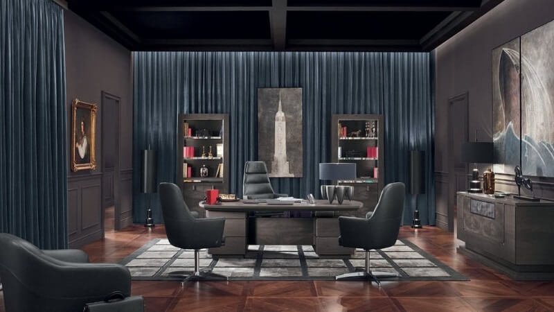 phong-cach-van-phong-luxury Văn phòng hiện đại với nội thất sang trọng, ghế da và bàn làm việc lớn, ánh sáng ấm áp từ đèn trang trí.