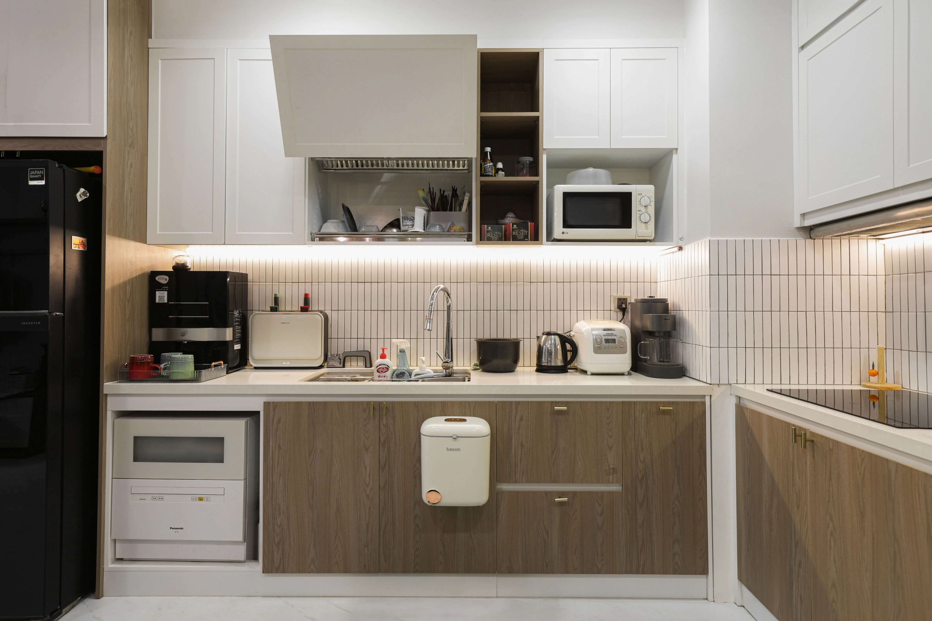 thiet-ke-noi-that-chung-cu-phong-bep-da-nang-day-du-3 Thiết kế nội thất chung cư phòng bếp đa năng, đầy đủ 3