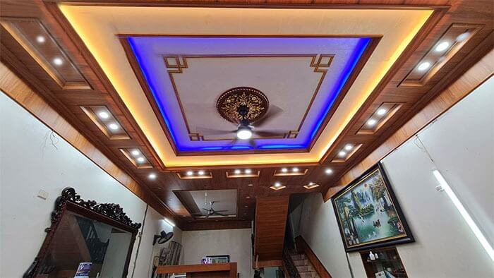 tran-nhua-giat-cap-tam-pvc-phang-mau-1 Trần nhựa giật cấp – Tấm PVC phẳng mẫu 1