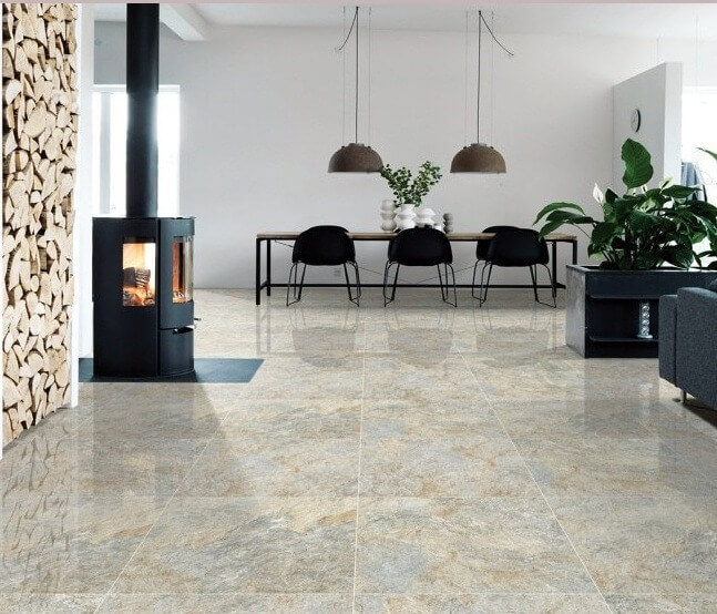 vq04acmk9fj16igl7edu Phòng khách với lò sưởi hiện đại, sàn đá hoa cương sáng bóng và bàn ăn tối giản, tạo không gian ấm cúng.