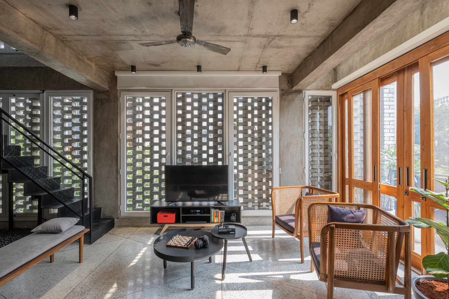 1749442833_unnamed20-2025-06-09t111935-224