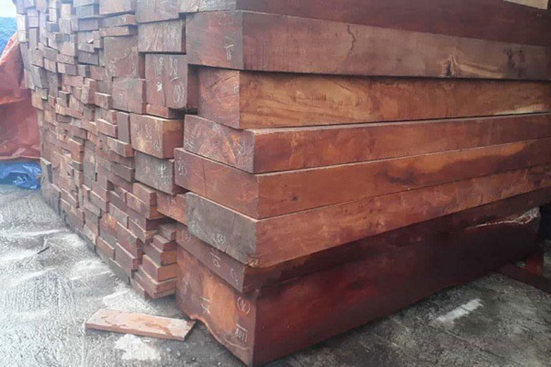 Gỗ căm xe thuộc nhóm mấy?