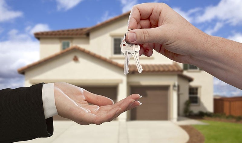 mua-lai-nha-cu-co-can-xem-tuoi-khong-7-luu-y-quan-trong-de-tranh-pham-phong-thuy-n17t-onehousing-1