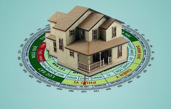 mua-lai-nha-cu-co-can-xem-tuoi-khong-7-luu-y-quan-trong-de-tranh-pham-phong-thuy-n17t-onehousing-1