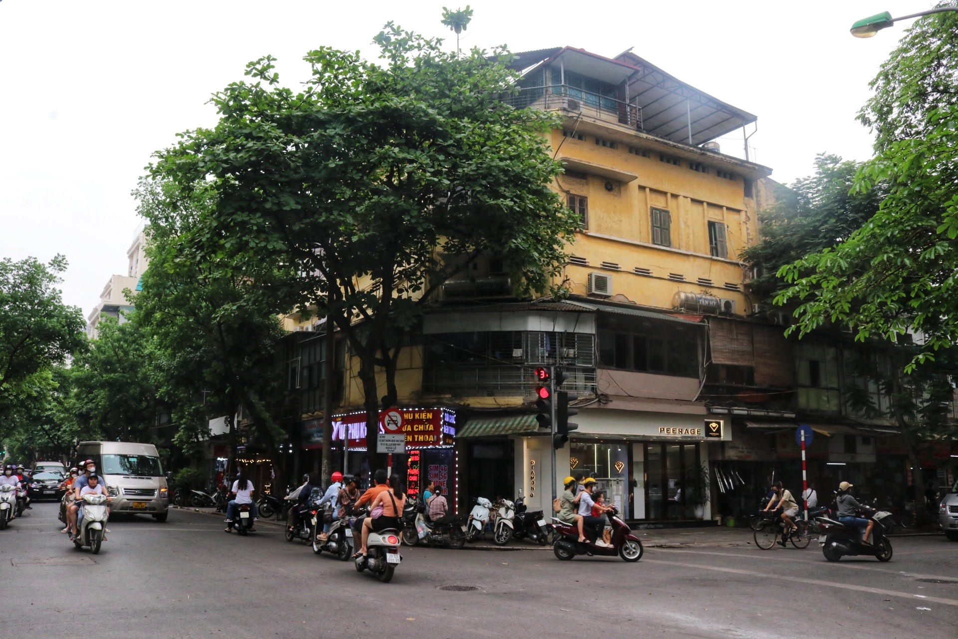 image_upload_1696568668_2 nha-mat-pho-tai-pho-phu-doan-phuong-hang-trong-quan-hoan-kiem-co-gia-ban-bao-nhieu-onehousing-2