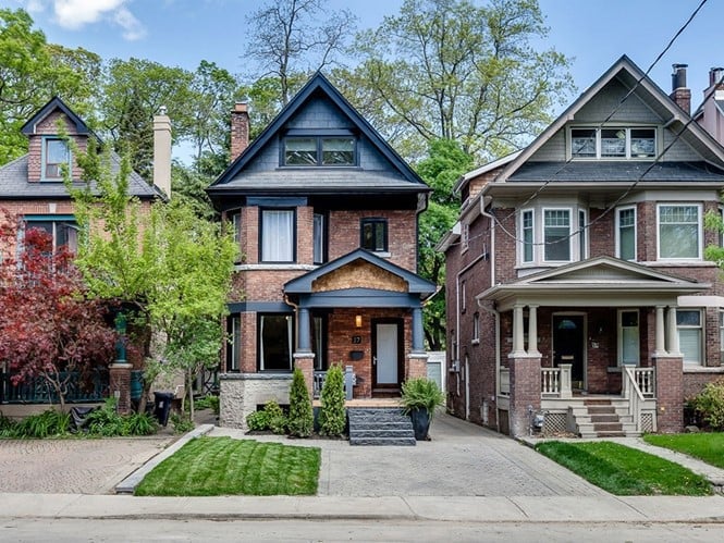 Nhà hàng xóm cao hơn nhà mình gây cản trở việc đón nhận nguồn năng lượng tích cực của gia chủ