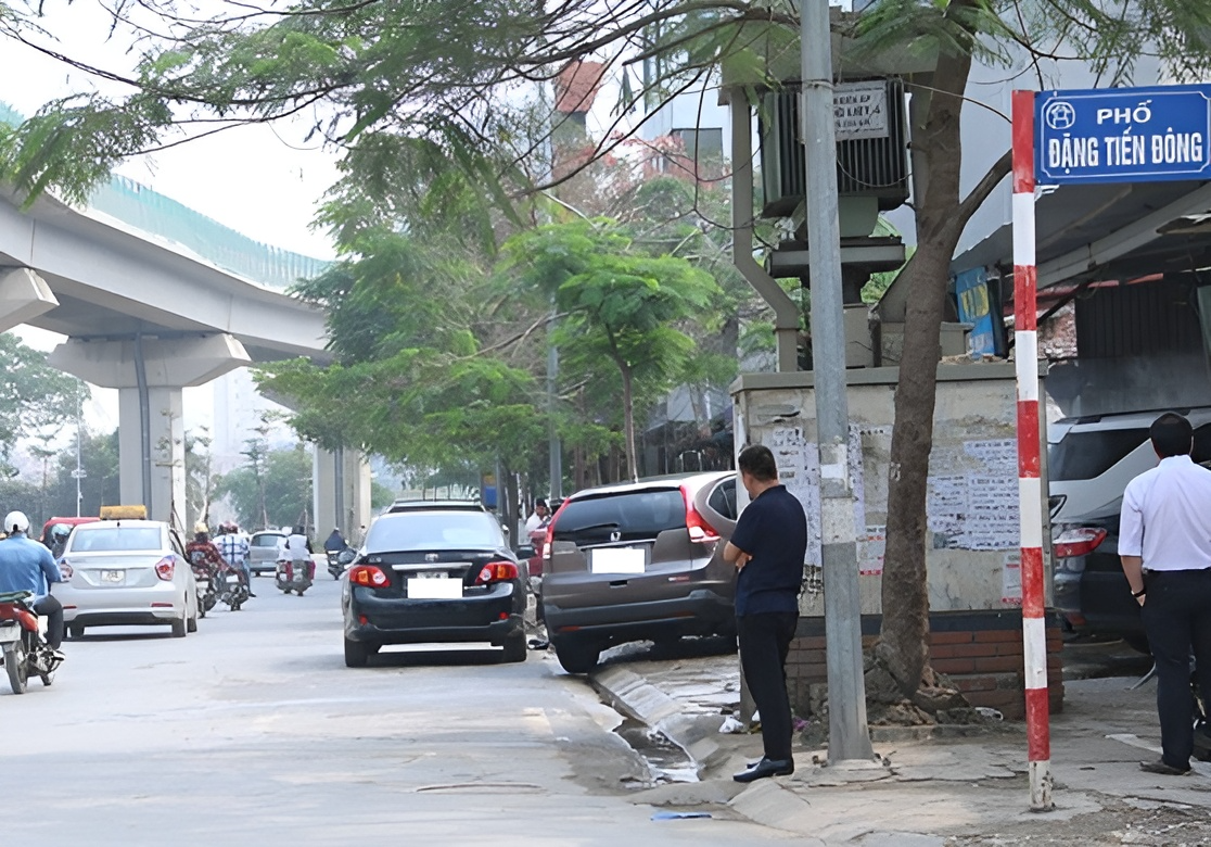 nha-mat-pho-tai-pho-dang-tien-dong-phuong-trung-liet-quan-dong-da-co-gia-ban-bao-nhieu-onehousing-1