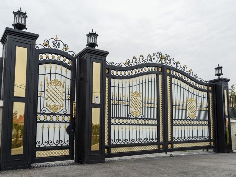 mau-cong-sat-dep-1 Tại sao nên chọn cổng sắt?