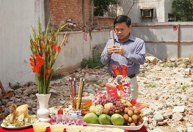 Cách cúng khi mượn tuổi làm nhà