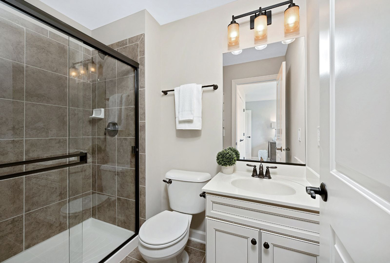 Thiết kế nhà vệ sinh và nhà tắm riêng có những ưu điểm gì