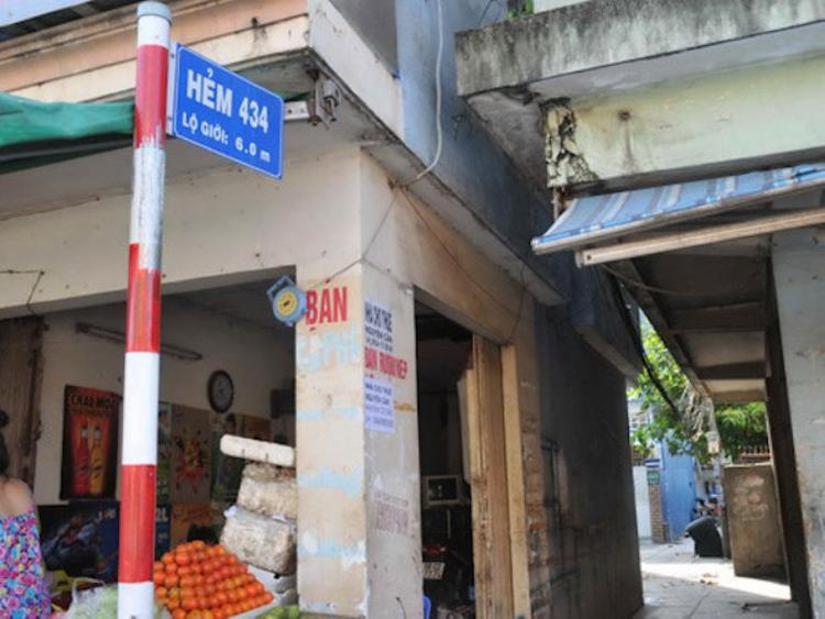 20200130141336-4bcf Hình ảnh một ngõ nhỏ, đầu ngõ có cắm biển với nội dung là hẻm 434, lộ giới 6.0m