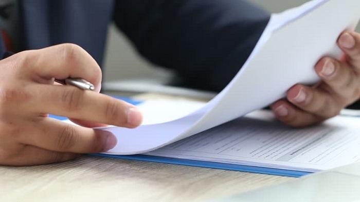 Kiểm Tra Kỹ Lưỡng Thông Tin Trên Hợp Đồng