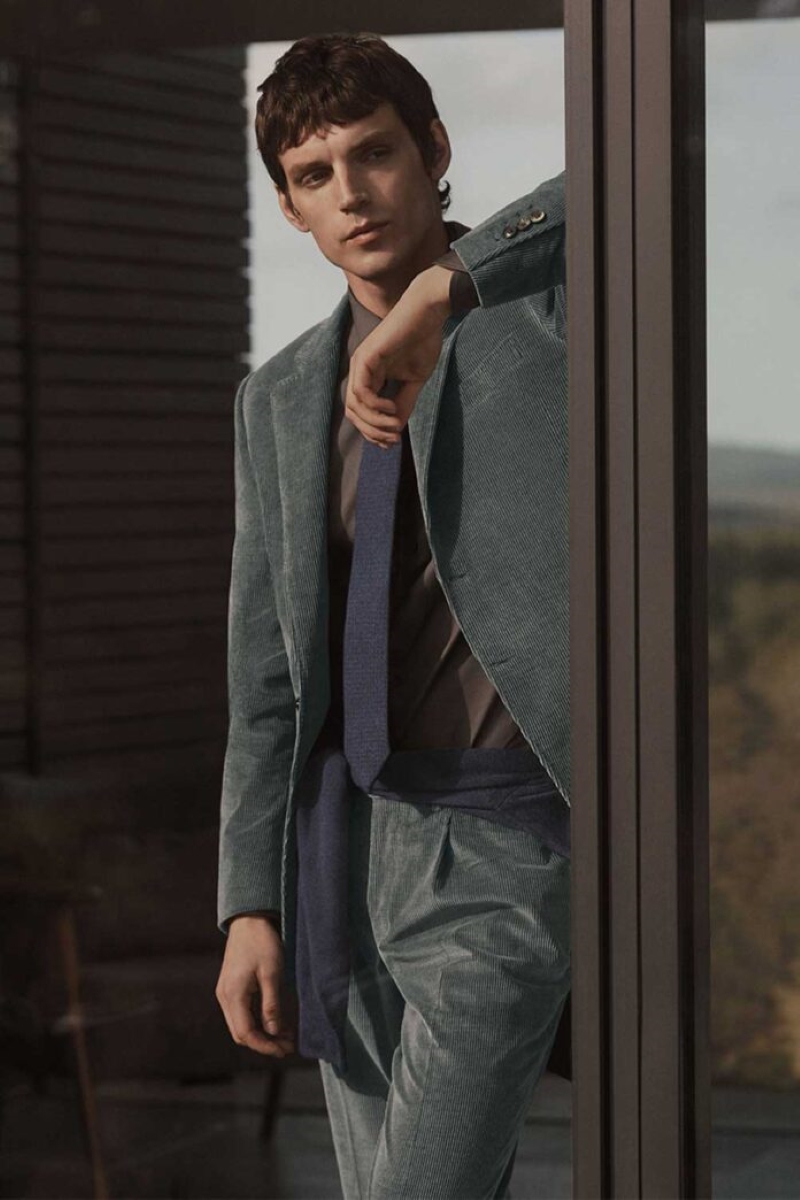 "Không cấu trúc" của suit: Lịch Lãm Không Đi Kèm Với Nóng Bức