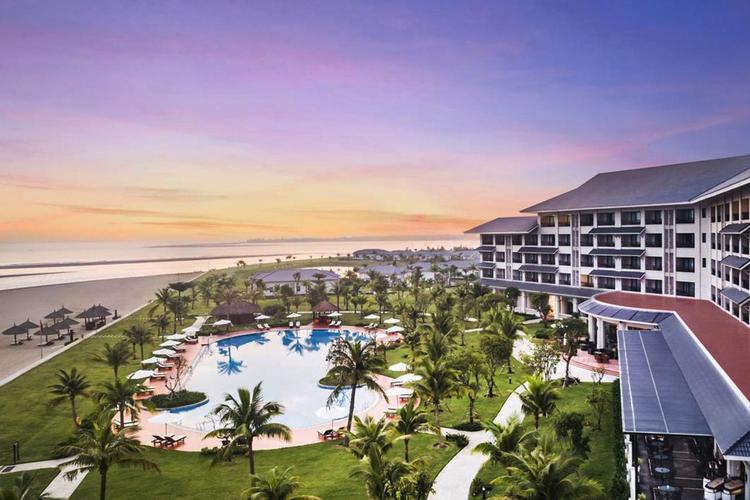 Vinpearl Cửa Hội Resort & Villas