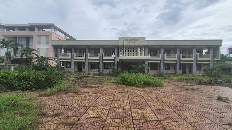 Vẫn còn tồn tại nhiều bất cập trong quá trình khai thác và sử dụng đất TSC