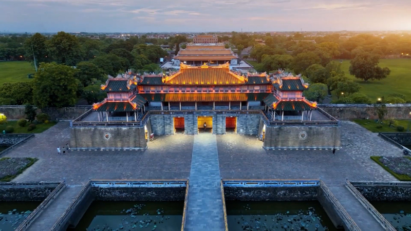 Nghệ thuật đối xứng là triết lý về sự cân bằng tuyệt đối giữa Thiên – Địa – Nhân