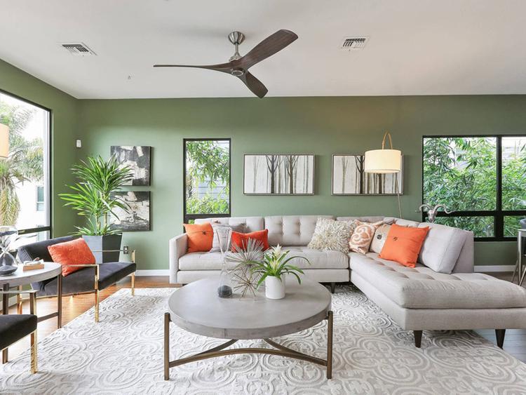 Mẫu phòng khách hợp mệnh Thiên Thượng Hỏa