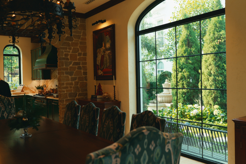 Biệt Thự Địa Trung Hải: Xu Hướng Sống Thượng Lưu