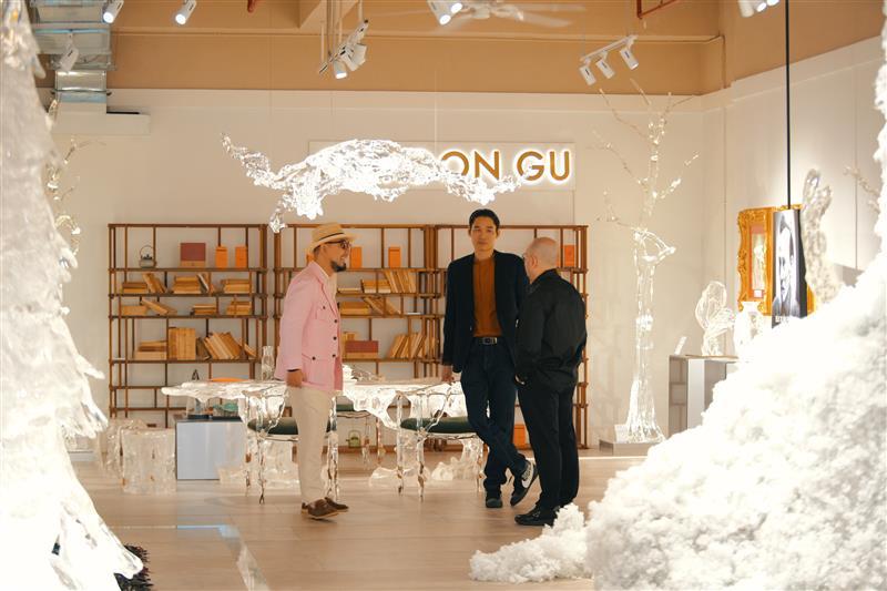 Đế chế showroom nội thất hàng chục nghìn mét vuông