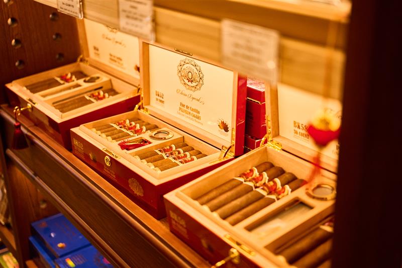 Hệ Thống Humidor Đạt Chuẩn Quốc Tế